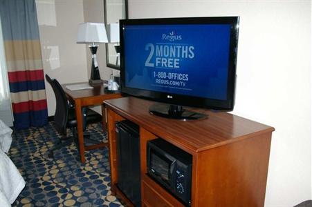 фото отеля Hampton Inn & Suites Huntersville