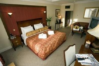 фото отеля The Court Yard Hotel Leixlip