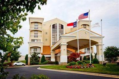 фото отеля Four Points by Sheraton Charlotte - Pineville