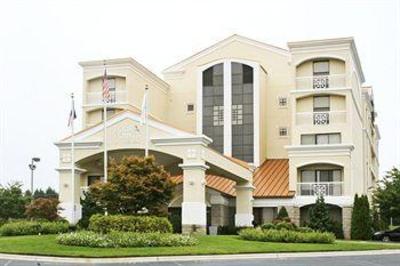 фото отеля Four Points by Sheraton Charlotte - Pineville