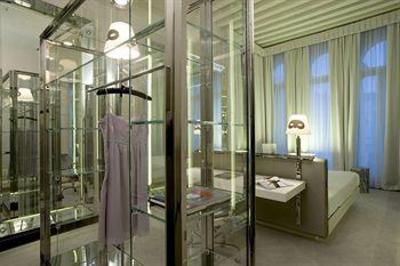 фото отеля Palazzina Grassi Hotel Venice