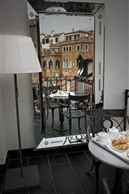 фото отеля Palazzina Grassi Hotel Venice
