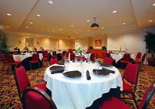 фото отеля Comfort Suites Valdosta