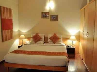 фото отеля Sterling Suites - Langford Town