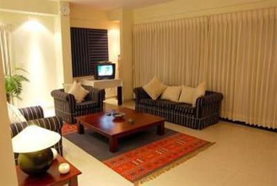 фото отеля Sterling Suites - Langford Town