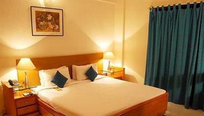фото отеля Sterling Suites - Langford Town