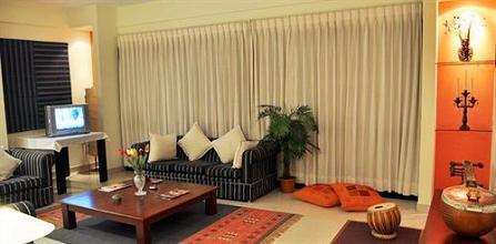 фото отеля Sterling Suites - Langford Town