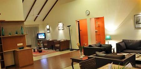 фото отеля Sterling Suites - Langford Town