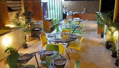 фото отеля Sterling Suites - Langford Town