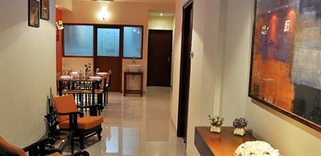 фото отеля Sterling Suites - Langford Town