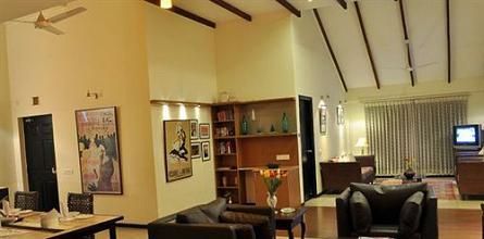 фото отеля Sterling Suites - Langford Town