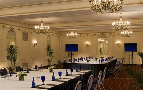 фото отеля Hilton Chicago