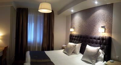 фото отеля Inter Hotel Mireille Arles