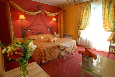 фото отеля Inter Hotel Mireille Arles