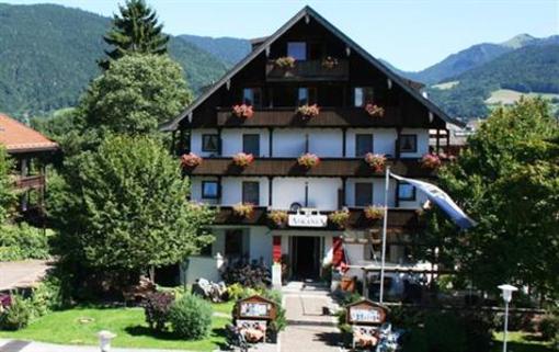фото отеля Hotel Askania Bad Wiessee