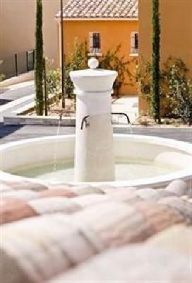 фото отеля Clos Savornin Villa Saint-Saturnin-les-Apt