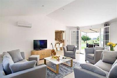 фото отеля Clos Savornin Villa Saint-Saturnin-les-Apt