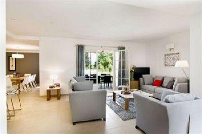 фото отеля Clos Savornin Villa Saint-Saturnin-les-Apt