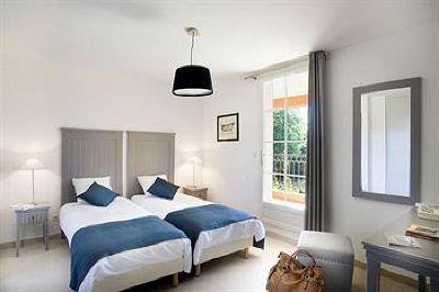 фото отеля Clos Savornin Villa Saint-Saturnin-les-Apt