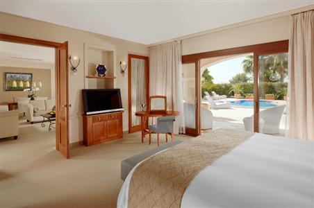 фото отеля The St Regis Mardavall Mallorca Resort Calvia