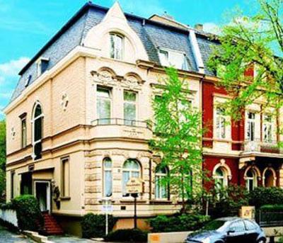 фото отеля Hotel am Hohenzollernplatz