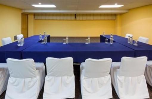 фото отеля Holiday Inn Queretaro Zona Diamante