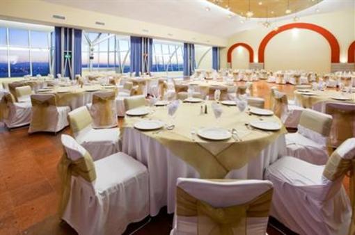 фото отеля Holiday Inn Queretaro Zona Diamante