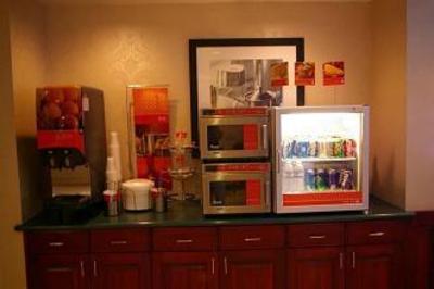 фото отеля Hampton Inn Eden
