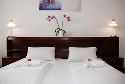 фото отеля Comet Hotel