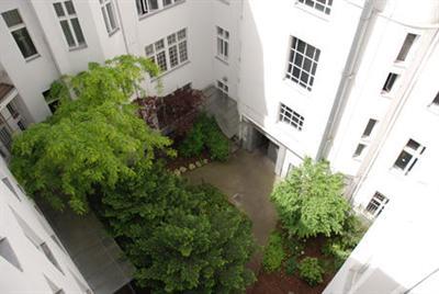 фото отеля Comet Hotel