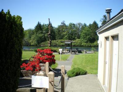 фото отеля Campbell River Lodge