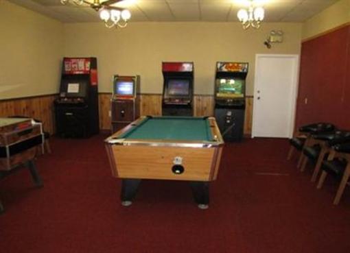 фото отеля Quality Inn Temiskaming Shores