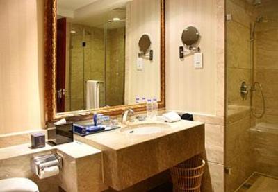 фото отеля Lexington Shenyang Rich Gate Hotel