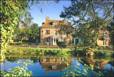 фото отеля Newbury Manor Hotel