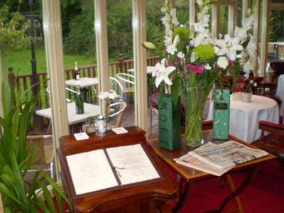 фото отеля Newbury Manor Hotel