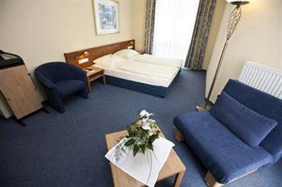 фото отеля Hotel Rheinpark