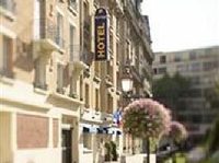 Kyriad Paris Clichy Centre