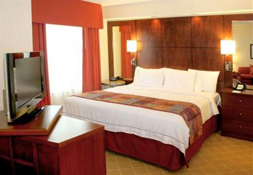 фото отеля Residence Inn Chapel Hill