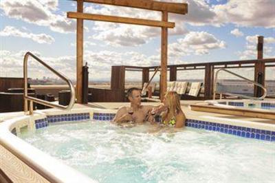 фото отеля Acclaim Hotel Calgary Airport