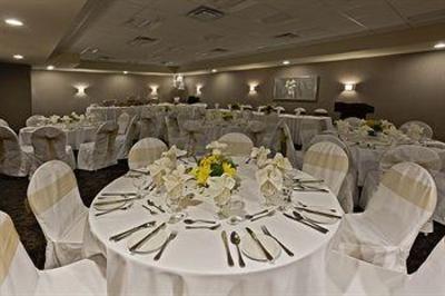 фото отеля Acclaim Hotel Calgary Airport