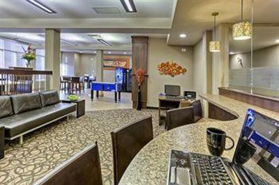 фото отеля Acclaim Hotel Calgary Airport