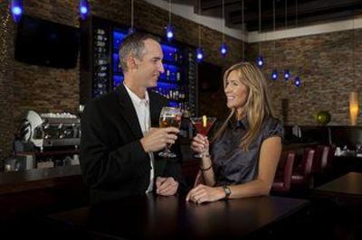фото отеля Acclaim Hotel Calgary Airport