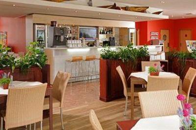 фото отеля EuroHotel & Suites