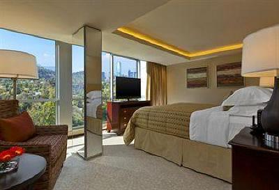 фото отеля Sheraton Santiago Hotel and Convention Center