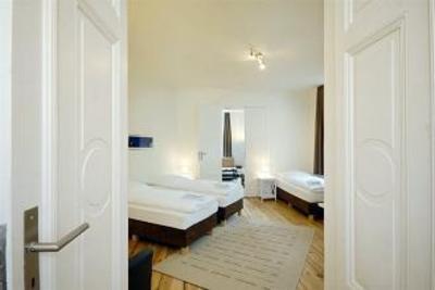 фото отеля Old Town Apartments - Metzer Strasse