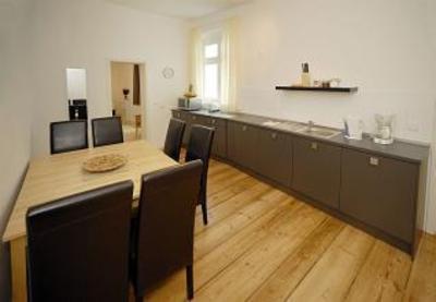 фото отеля Old Town Apartments - Metzer Strasse