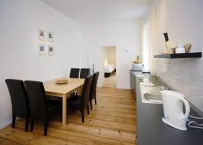 фото отеля Old Town Apartments - Metzer Strasse