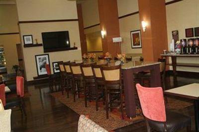 фото отеля Hampton Inn & Suites Orlando International Drive North