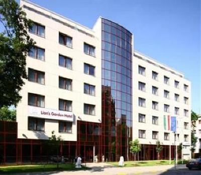 фото отеля Lion's Garden Hotel