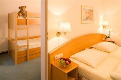 фото отеля Hotel Kannen Keller Lauingen